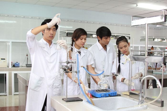 vì sao cần học liên thông cao đẳng điều dưỡng