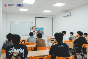 Buổi sinh hoạt lớp đầu khoá: những điều tân sinh viên nên ghi lại
