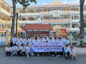 Học sinh Y học cổ truyền Khôi Việt thực tập thực tế tại An Giang