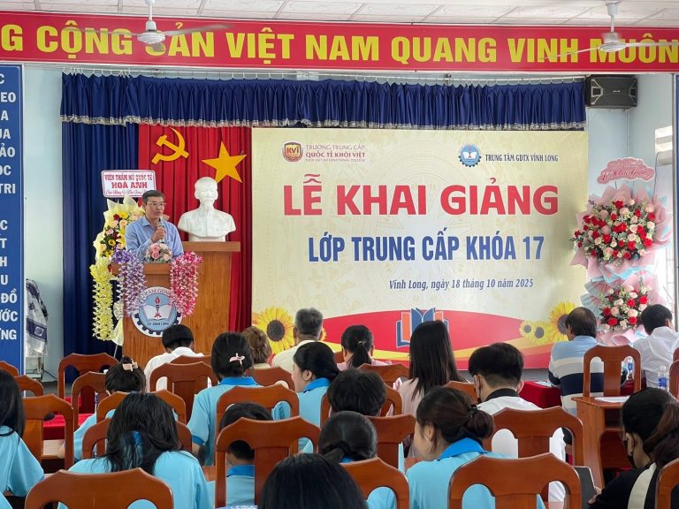 Khôi Việt khai giảng lớp trung cấp khoá 17 tại Vĩnh Long