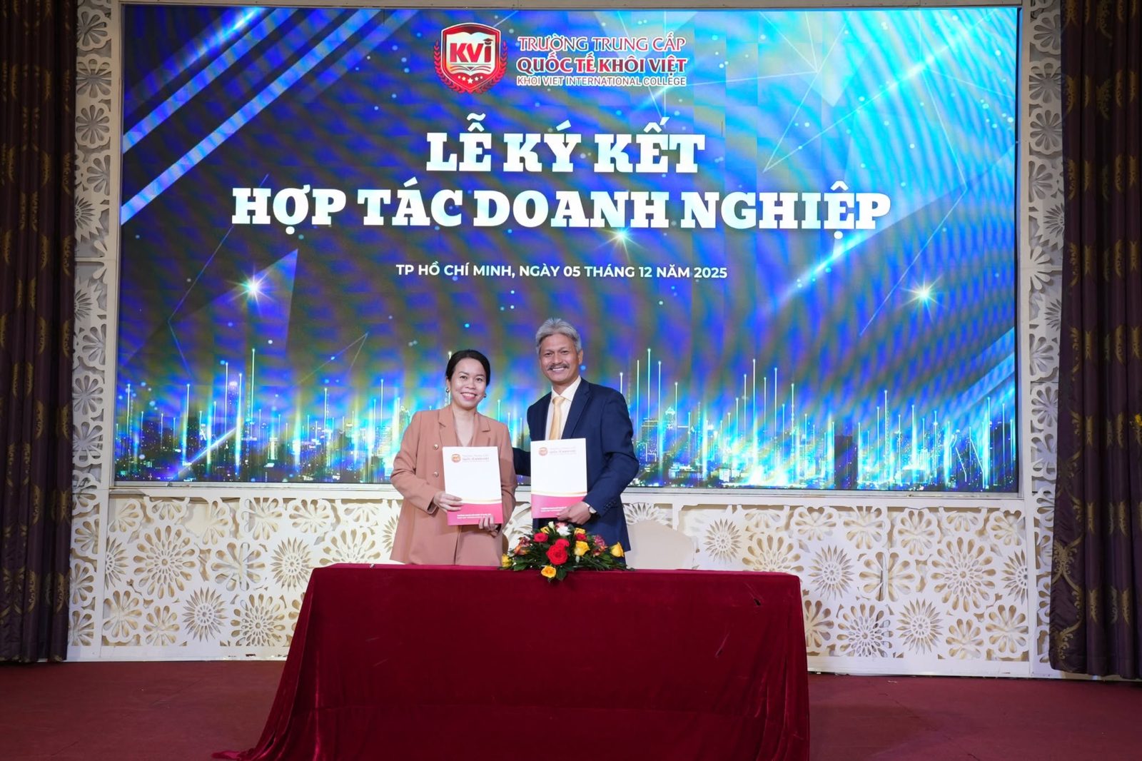 Lễ ký kết hợp tác doanh nghiệp